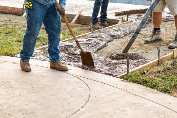 Best Concrete Pool Decks in Richmond Heights, FL